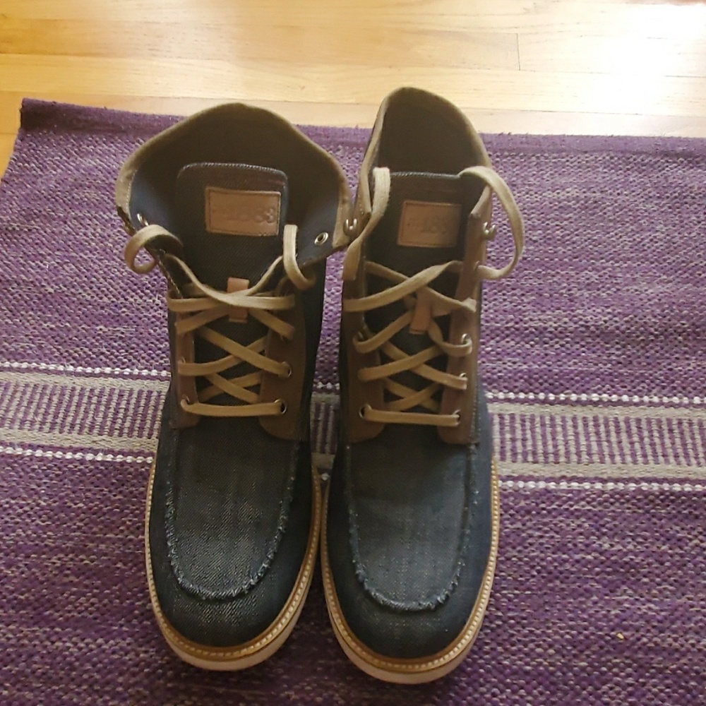 Wolverine men's 9.5 shoes